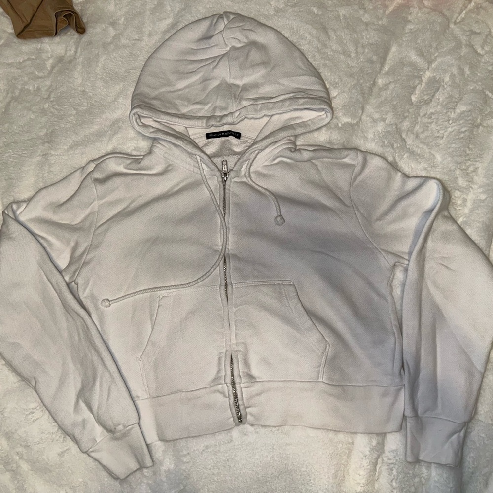 Brandy Melville white cropped jacket